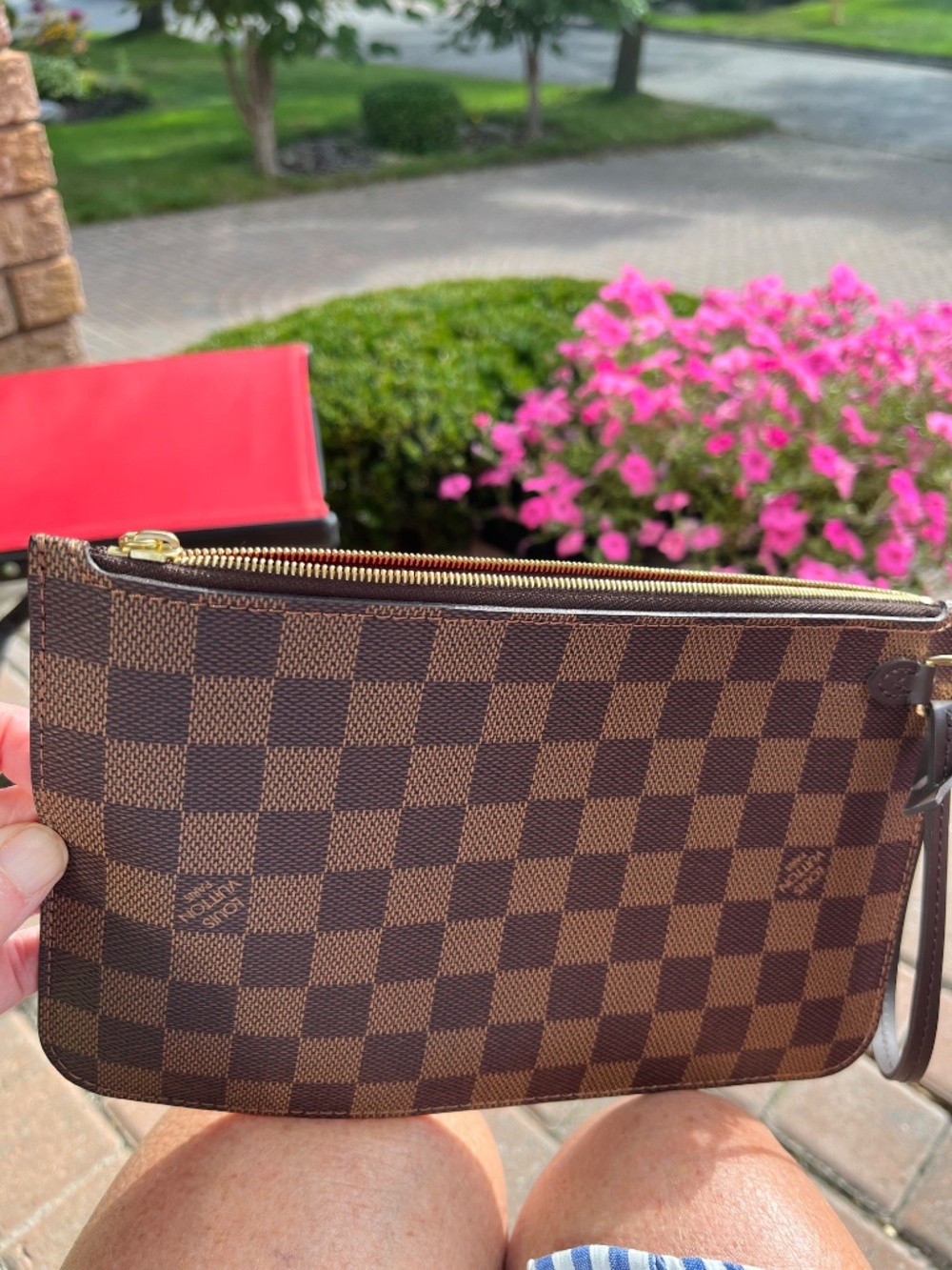 Louis Vuitton Neverfull MM in Damier Ebene - Picture 13 of 16